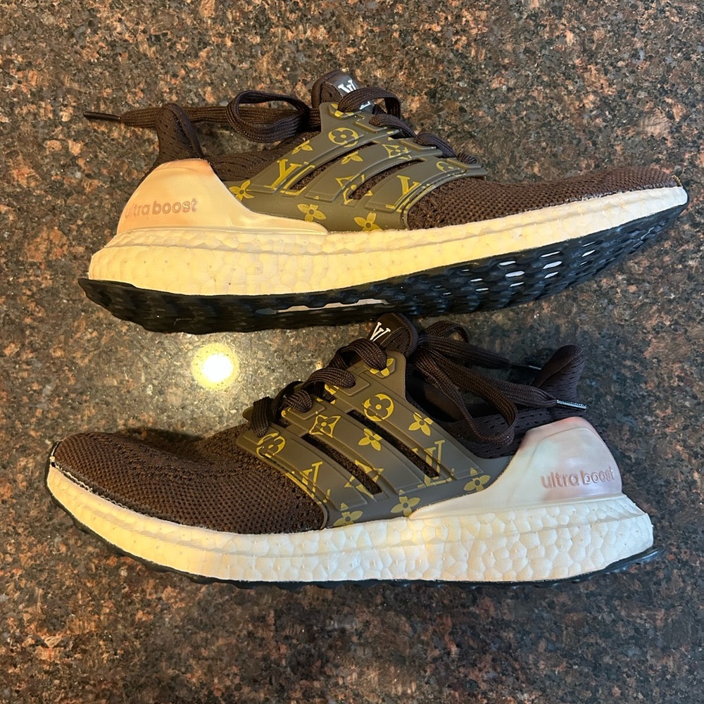 Adidas Ultra Boast LV Sneakers